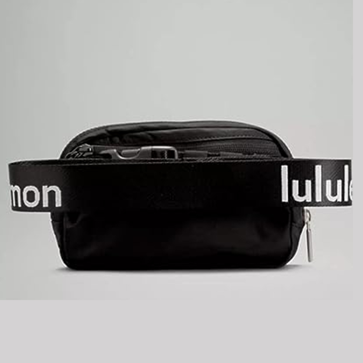 Lululemon Athletica Everywhere Belt Bag, Black, 7.5 x 5 x 2 inches
